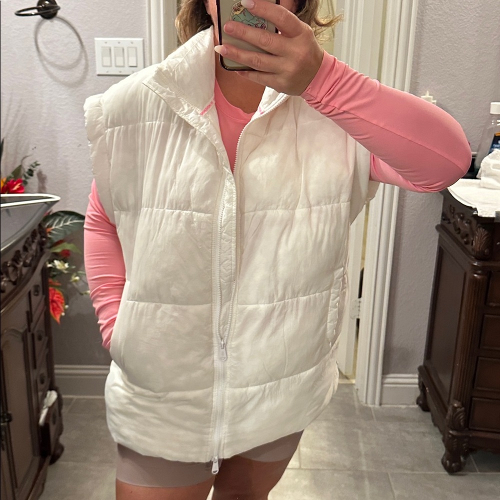 FP Movement White Puffer Vest EIC Sz L